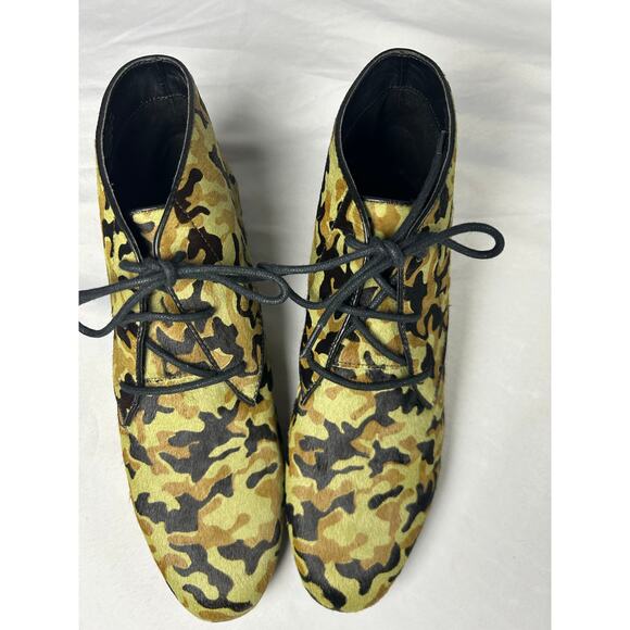 LOGO Camo Ankle Bootie Adrienne Green Womens 7 Fishermancore  new - Picture 2 of 9